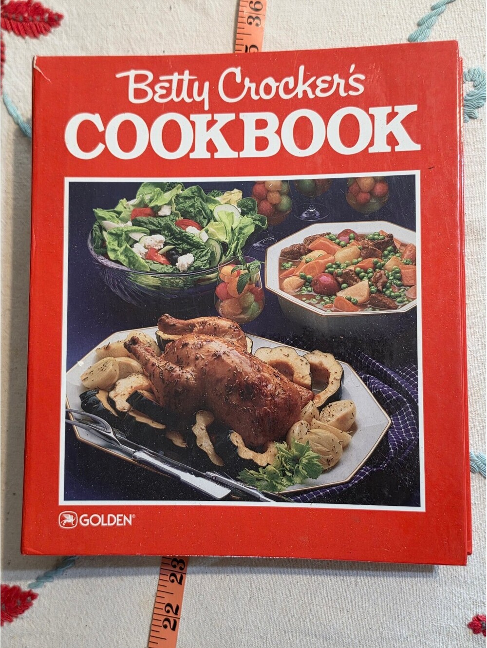 Betty Crocker's Cookbook 1988 Red Ring Binder Golden